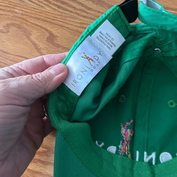 Golf hat - Picture 2 of 3